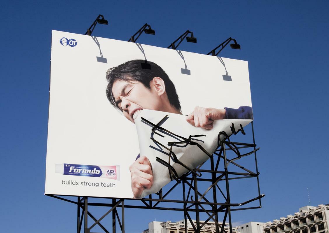 examples of billboard ads that capture attention