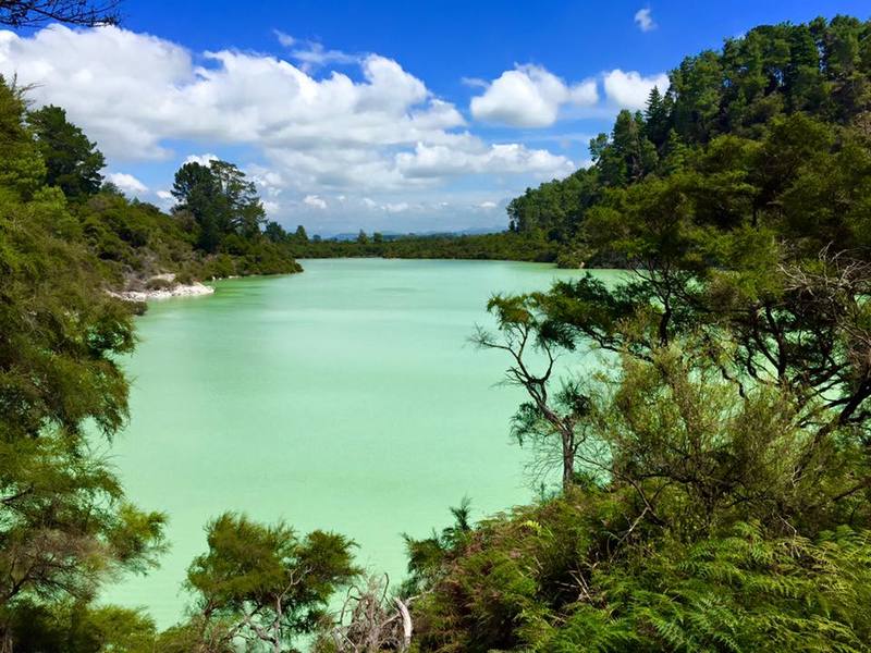 examples of ecotourism around the world 1
