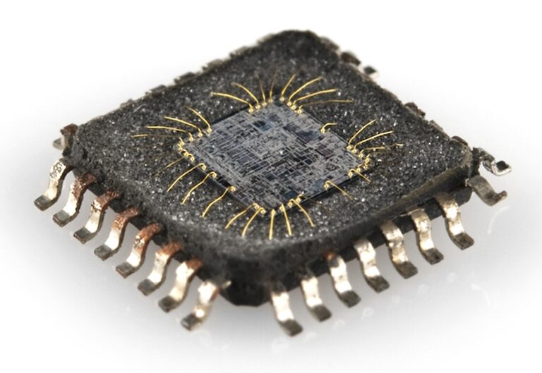 Examples of Integrated Circuit Components Explained