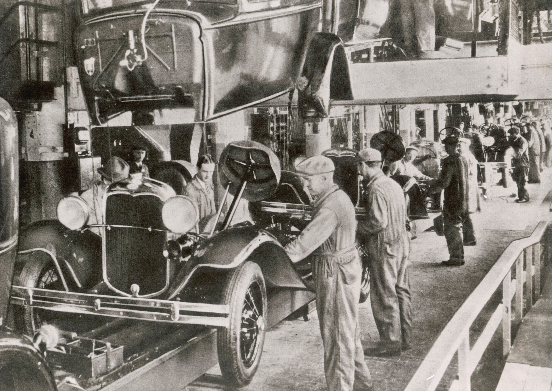 examples of the international division of labor in action