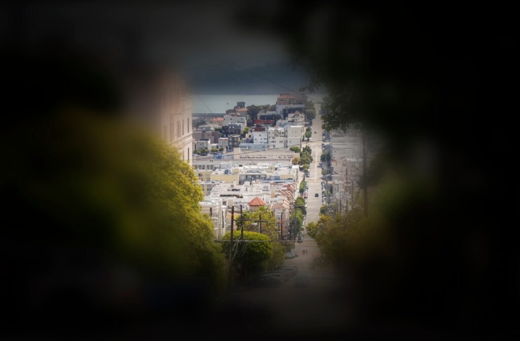 examples of tunnel vision in everyday situations
